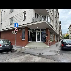 Viola Hostel