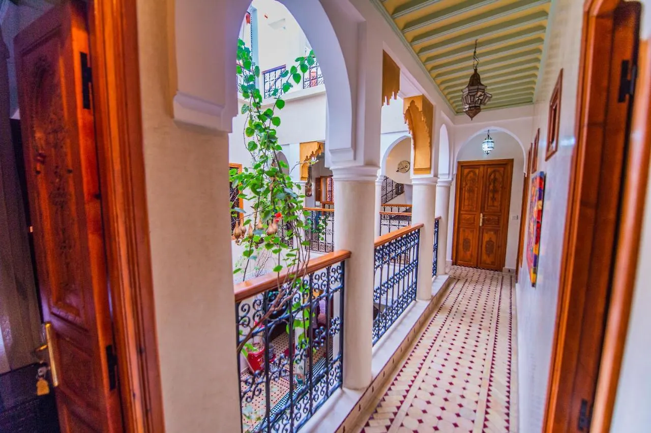Riad Zahri Μαρακές 2*,
